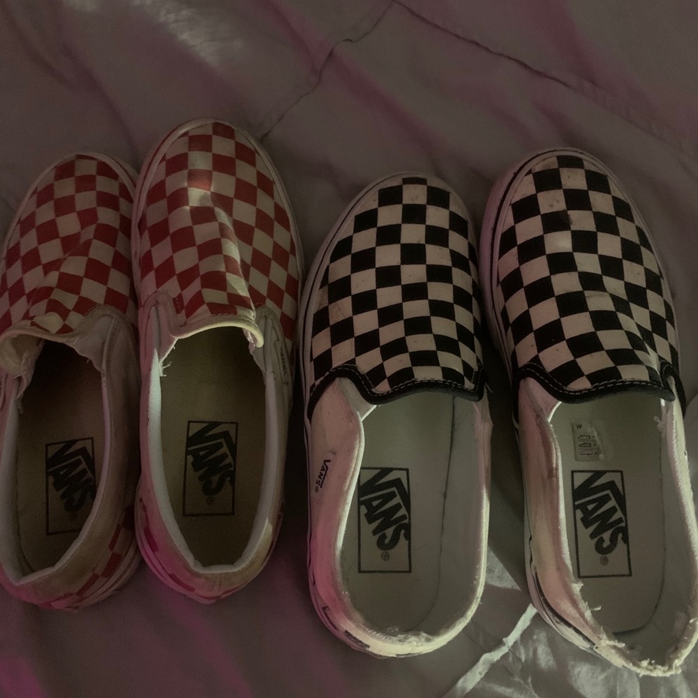 RED AND BLACK VANS
